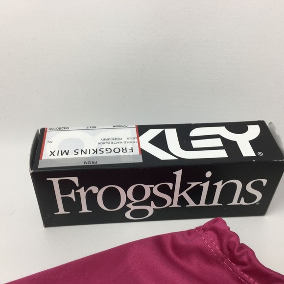 Oakley Frogskins OO9428 Men's Sunglasses, Matte Black/Prizm Grey - Picture 10 of 12